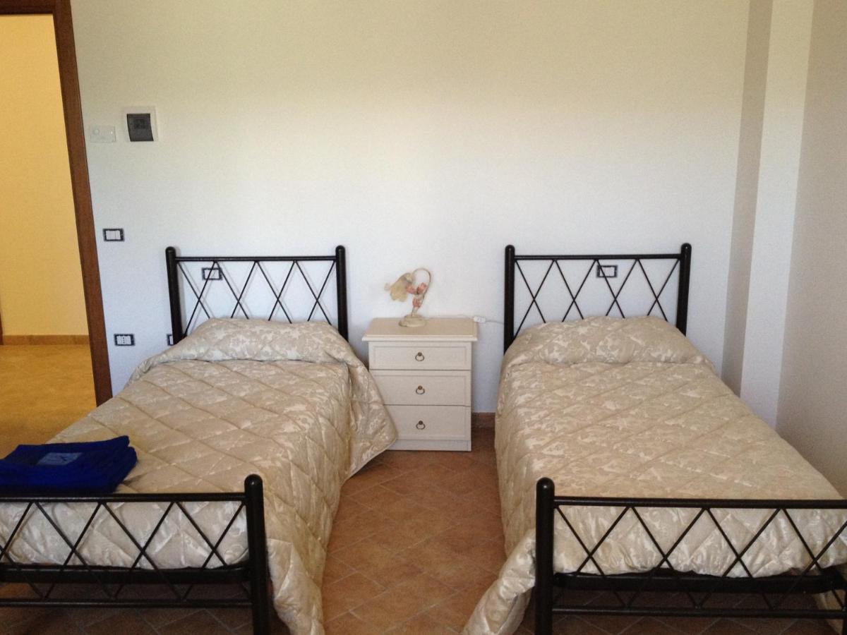 Villa La Collina Dei Ciliegi à Camerino Chambre photo